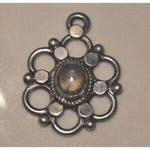 Pretty Flower Vintage Sterling Silver Pendant